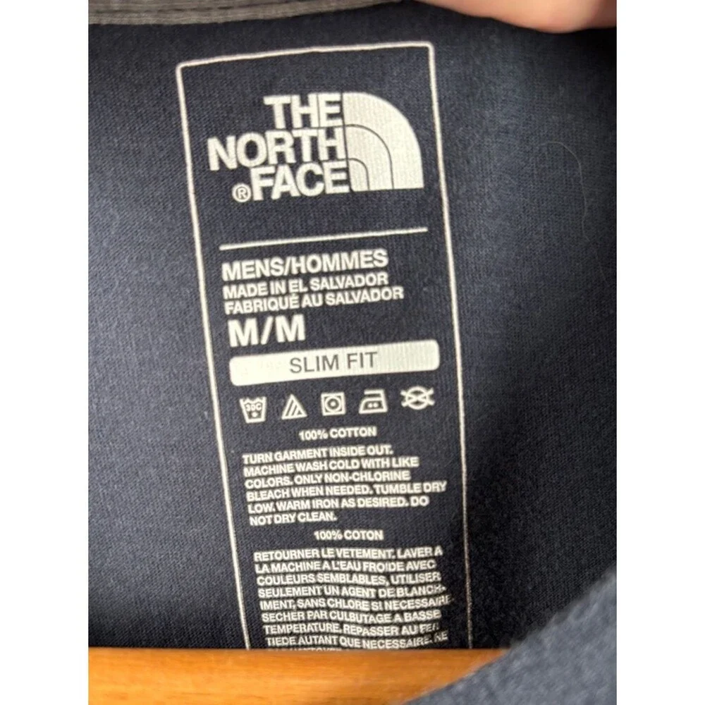 The North Face Men's Dark Navy Graphic Logo Tee Medium Slim fit